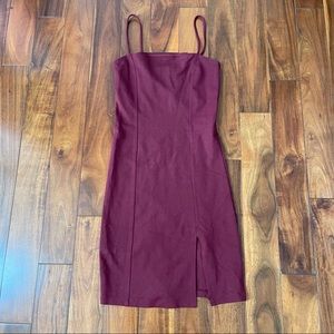 Burgundy mini dress with slit